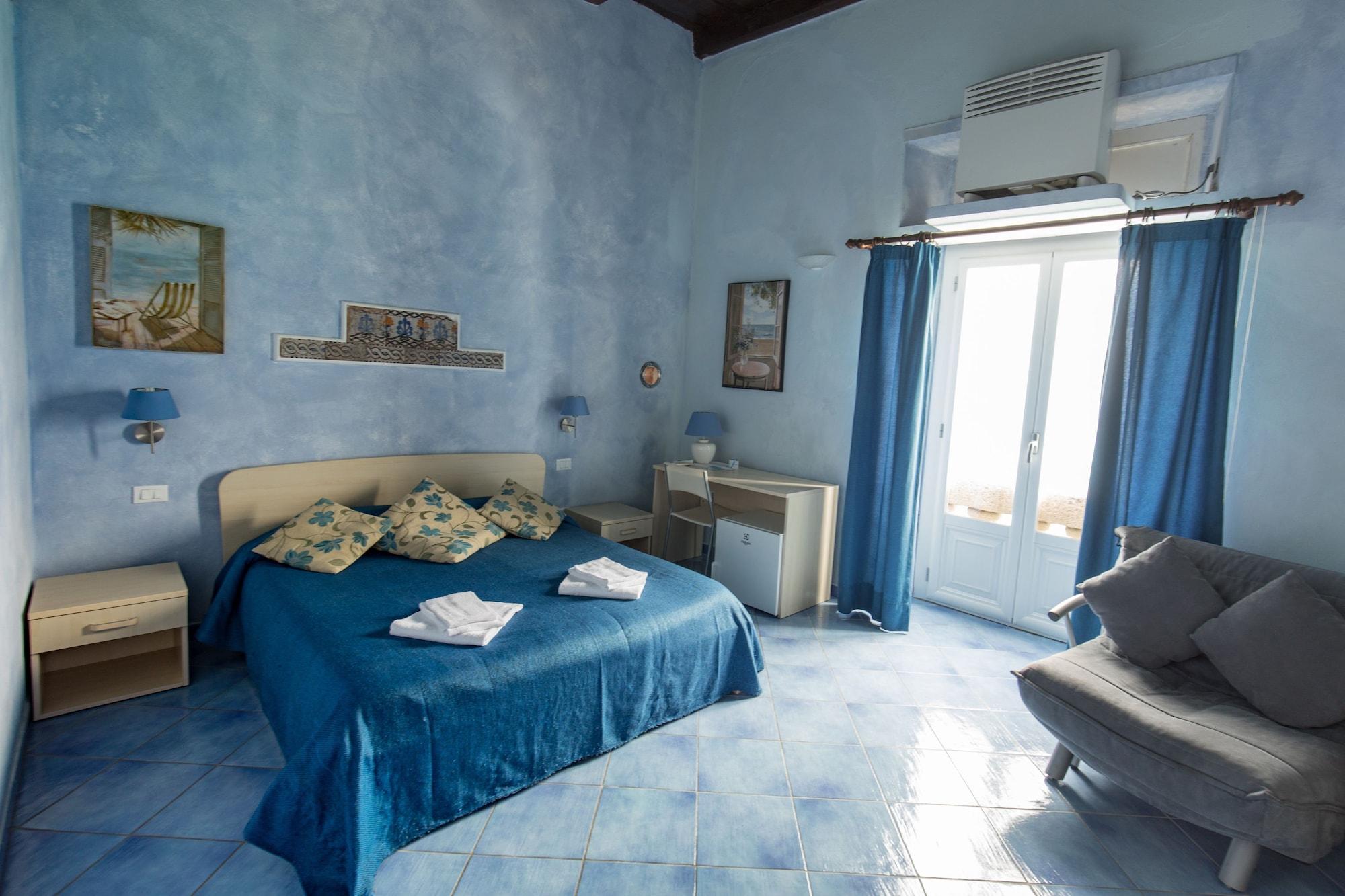 Blu Maison Bed & Breakfast
