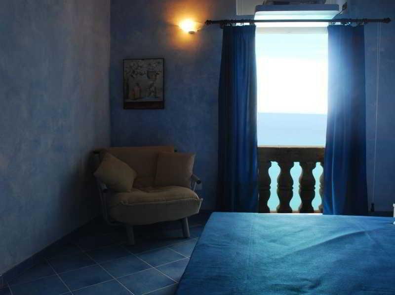 Blu Maison Bed & Breakfast