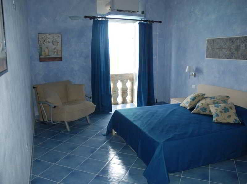 Blu Maison Bed & Breakfast